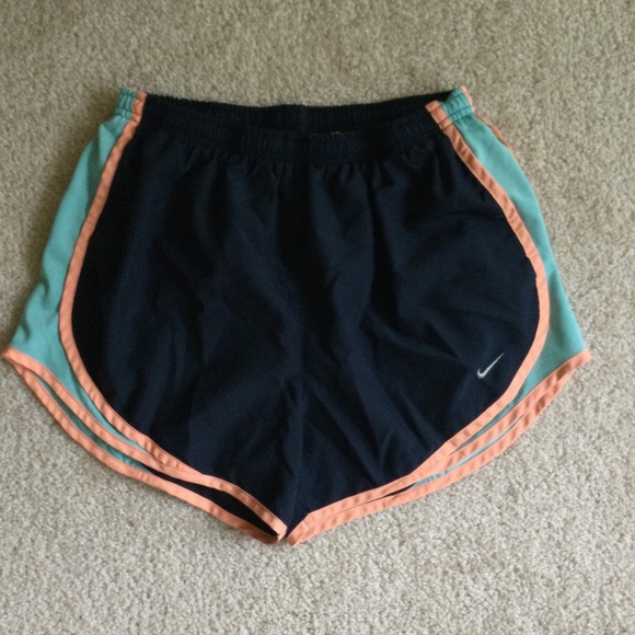Nike Women's 3'' Dri-Fit Tempo Core Running Shorts
